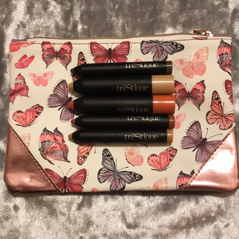 Trèstique Makeup Set and Makeup Bag